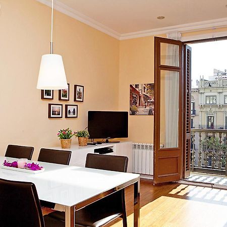 Apartment Eixample Esquerre Gran Via Balmes By Interhome バルセロナ エクステリア 写真